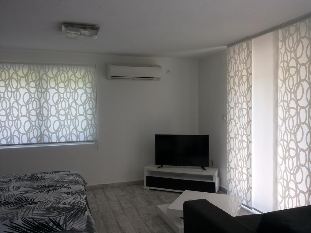 Apartment Azulmburgo Vrnjačka Banja Exteriör bild